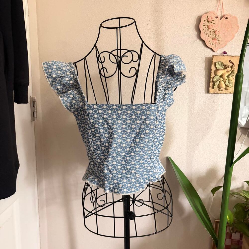 Kurious blue with white polka